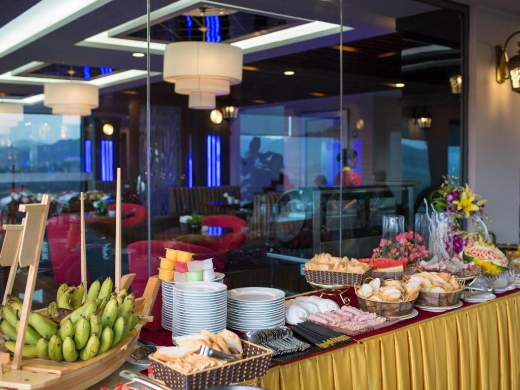 Royal Palace Hotel Tuyen Quang Εξωτερικό φωτογραφία