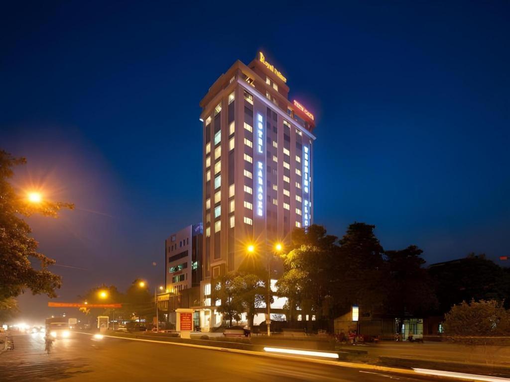 Royal Palace Hotel Tuyen Quang Εξωτερικό φωτογραφία