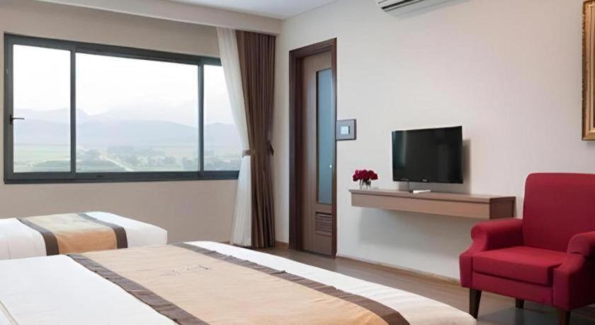Royal Palace Hotel Tuyen Quang Εξωτερικό φωτογραφία