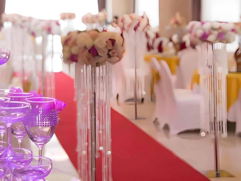 Royal Palace Hotel Tuyen Quang Εξωτερικό φωτογραφία