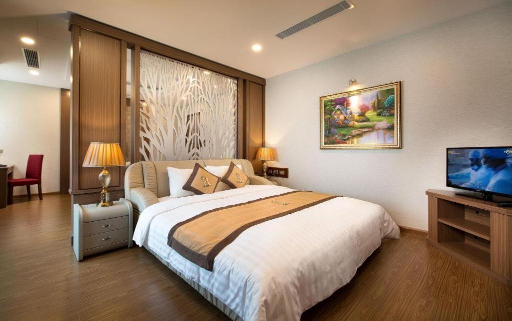 Royal Palace Hotel Tuyen Quang Εξωτερικό φωτογραφία
