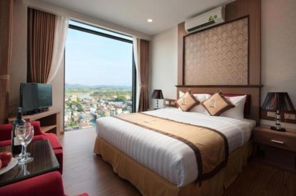 Royal Palace Hotel Tuyen Quang Εξωτερικό φωτογραφία